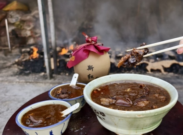 冬季進(jìn)補(bǔ)正當(dāng)時(shí)！“火炙羊肉酒”，你吃過(guò)嗎？